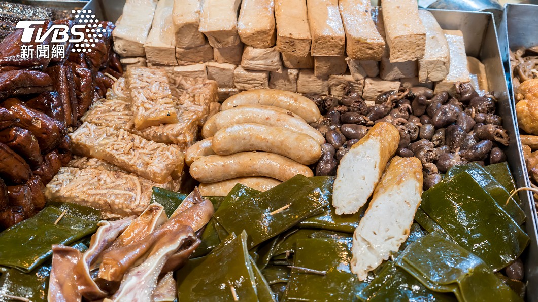 滷味攤的海帶可以多選,攝取膳食纖維。(示意圖/shutterstock達志影像)