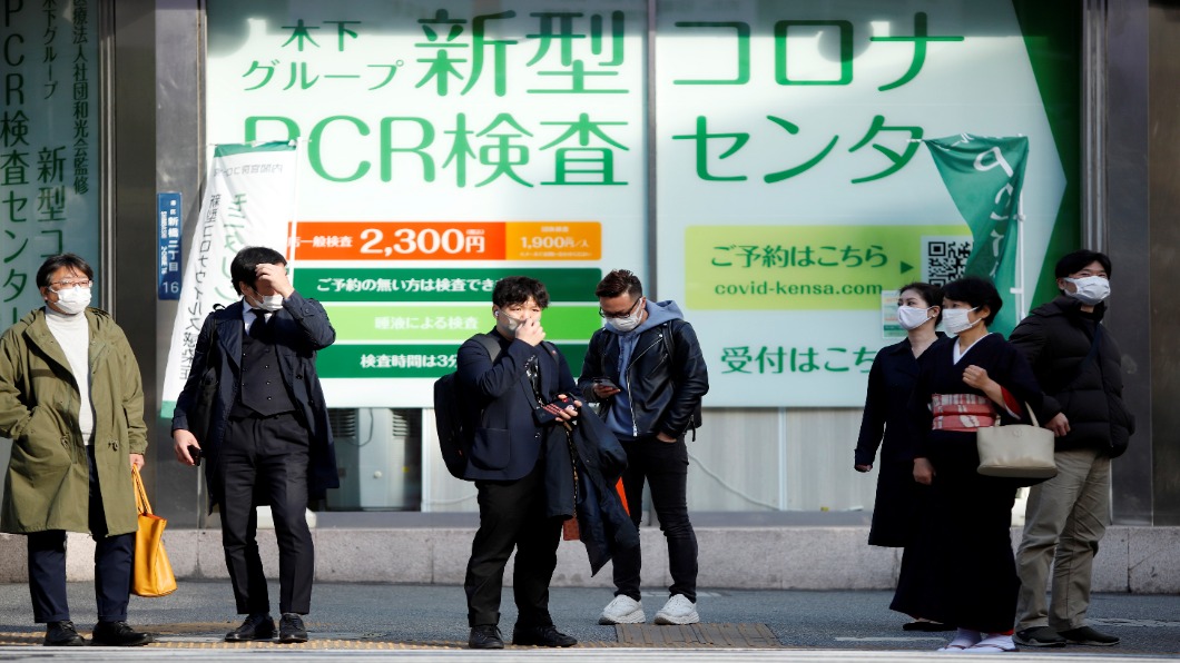 疫情緩及時行樂！日本人不等過年　提早出遊泡湯