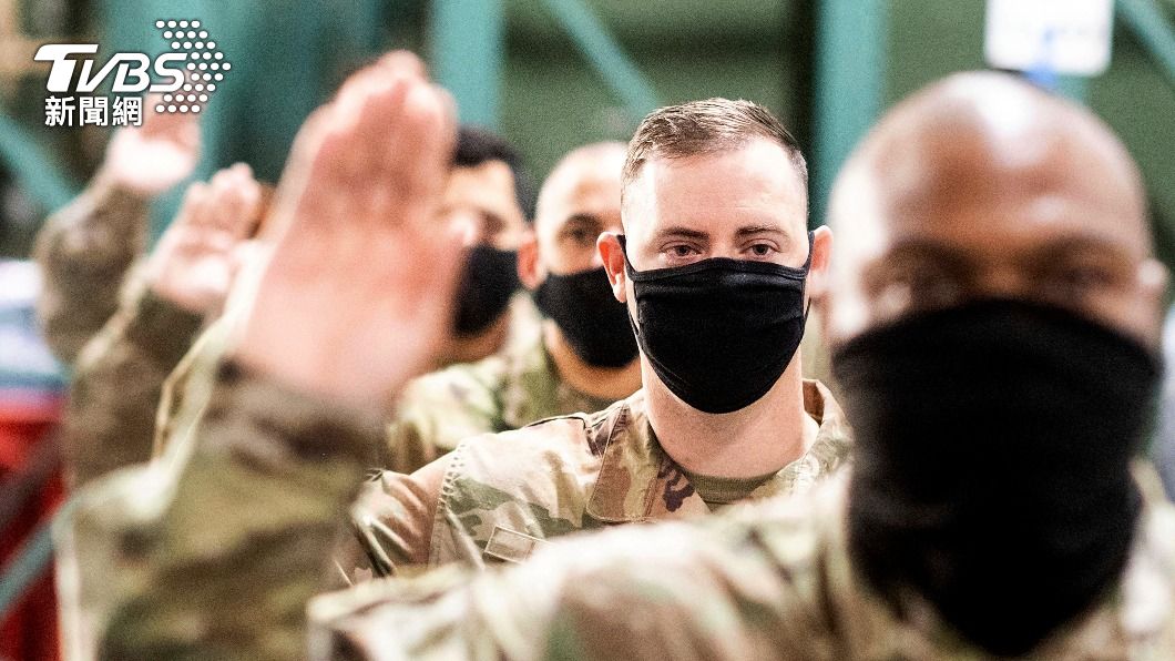 美國空軍要求現役官兵於11月2日前接種疫苗。(圖/達志影像美聯社)