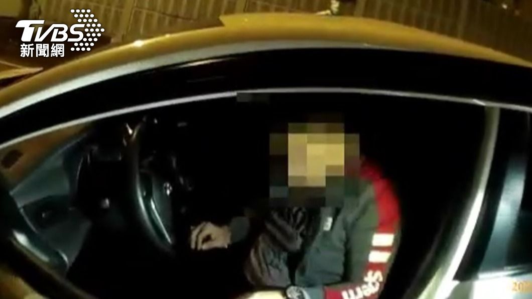 癮多大?男車藏3款毒品 遇警臨檢「沒繫安全帶」心虛反遭逮
