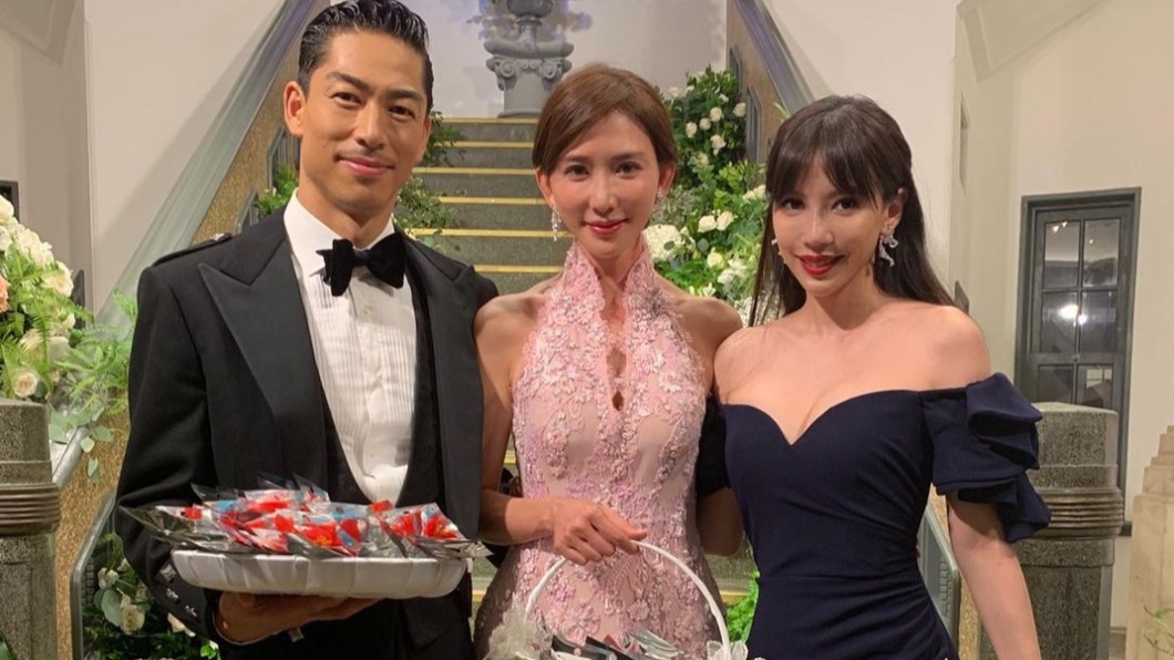 李靚蕾人緣超狂「閨密全大咖」!爆乳現身林志玲婚禮挨轟