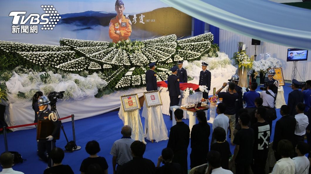 F-16飛官吳彥霆殉職父母獲國賠 空軍:研擬上訴