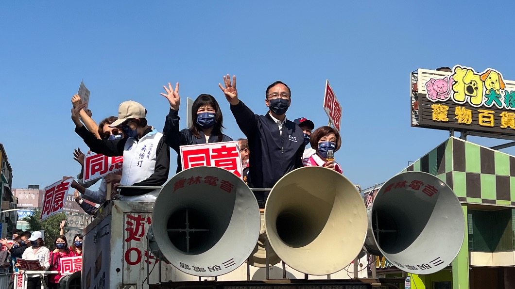 國民黨主席朱立倫把握最後機會,到南部宣講公投。(圖/國民黨提供)