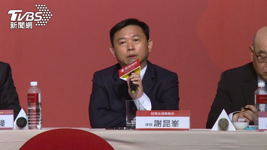 律師謝昆峯說明澳洲代理商求償情況。（圖／TVBS）