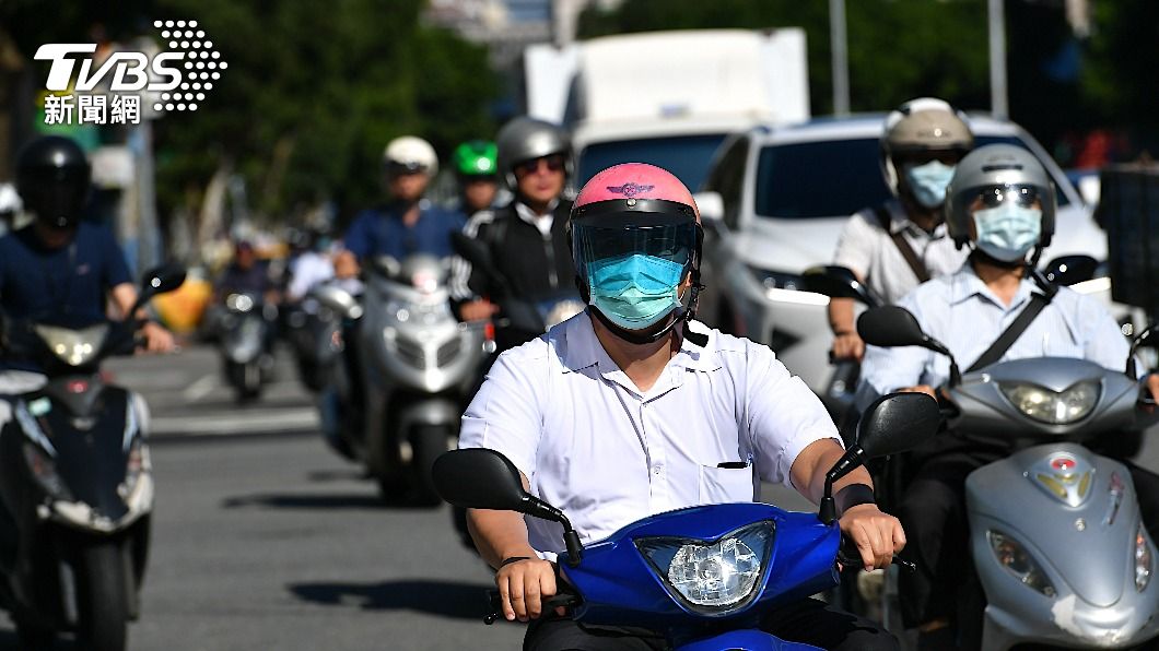 不少網友認為騎機車的機動性較高。(示意圖/shutterstock達志影像)