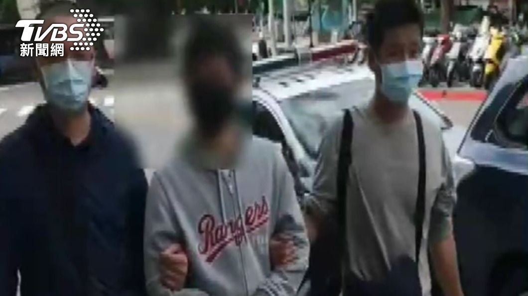 警方將人逮捕。(圖/TVBS)
