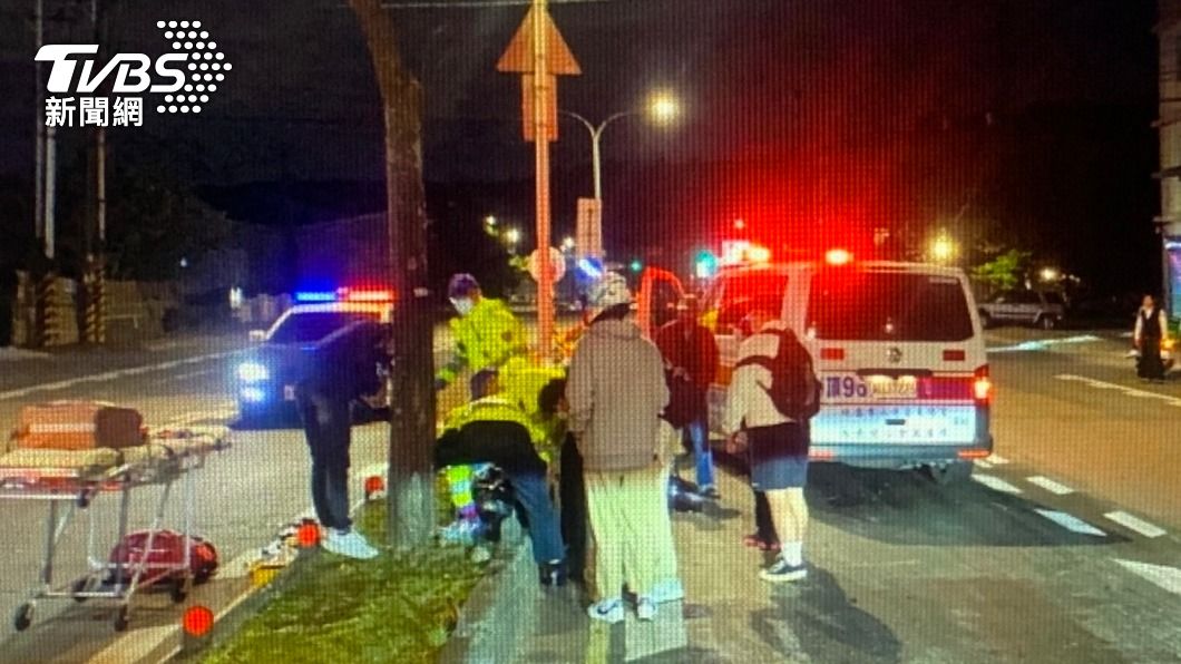 桃園龜山死亡車禍!高中生過彎失控 自撞分隔島慘死