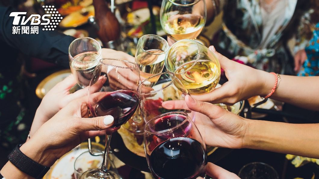 酗酒也是高危險族群。(示意圖/shutterstock達志影像)