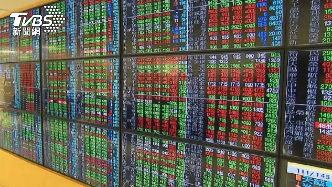 台積電漲多拉回3%!台股跌146點 失守18400