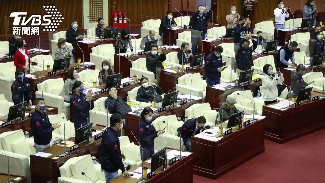 敬老金覆議案未過 北市:將向政院申請條例函告無效