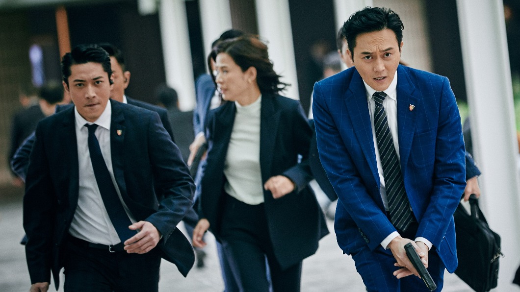 《G風暴》張智霖、宣萱劇照。(圖/華映提供)