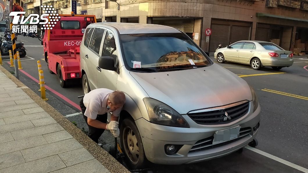 違規44次拖欠罰鍰　新北「超速女王」車遭查封才繳清