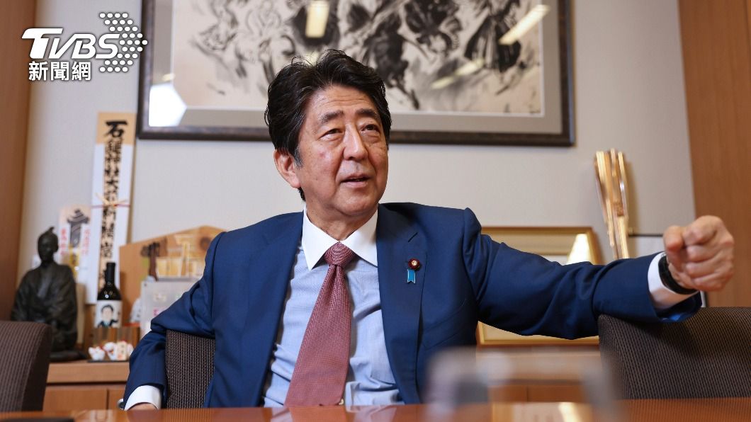 岸田昨日與安倍會談，針對北京冬奧交換意見。（圖／達志影像美聯社）