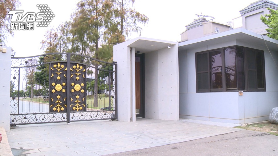 顏寬恒出售沙鹿豪宅。(圖/TVBS)