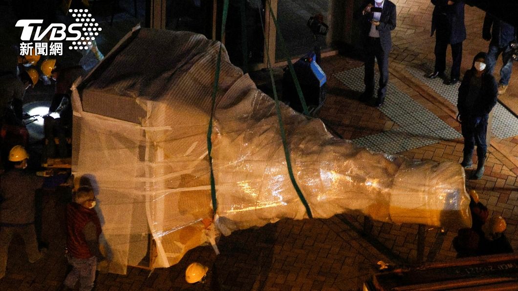 港大「國殤之柱」日前被解體移出校內。(圖/達志影像路透社)