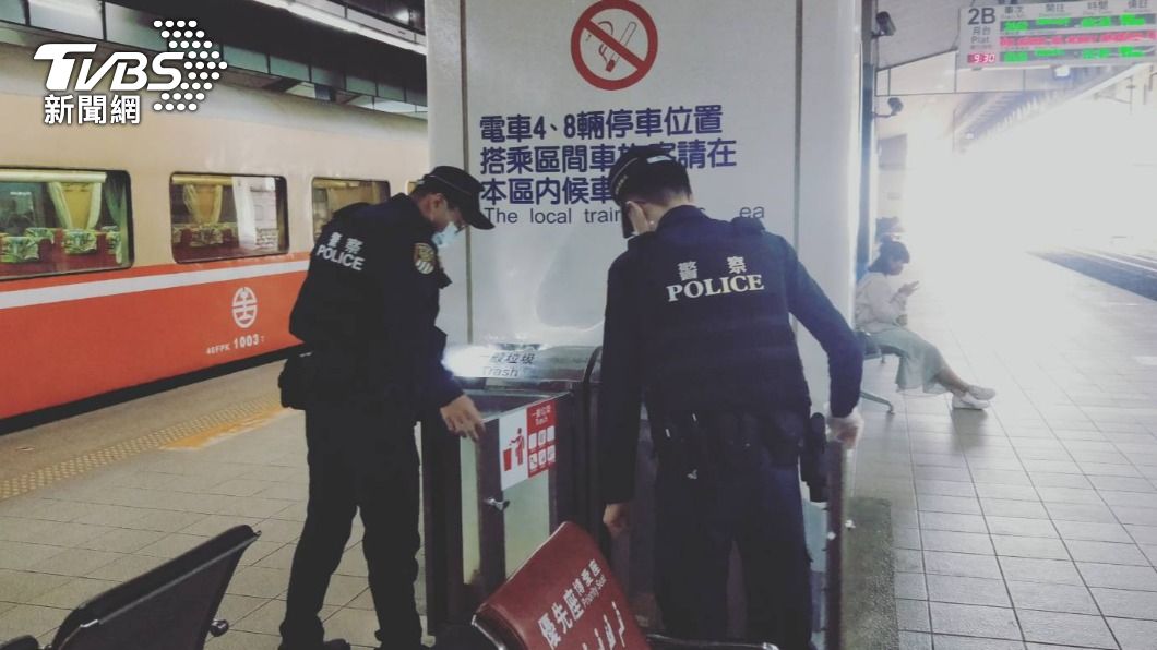 警方針對新左營站內加強巡邏。(圖/警方提供)