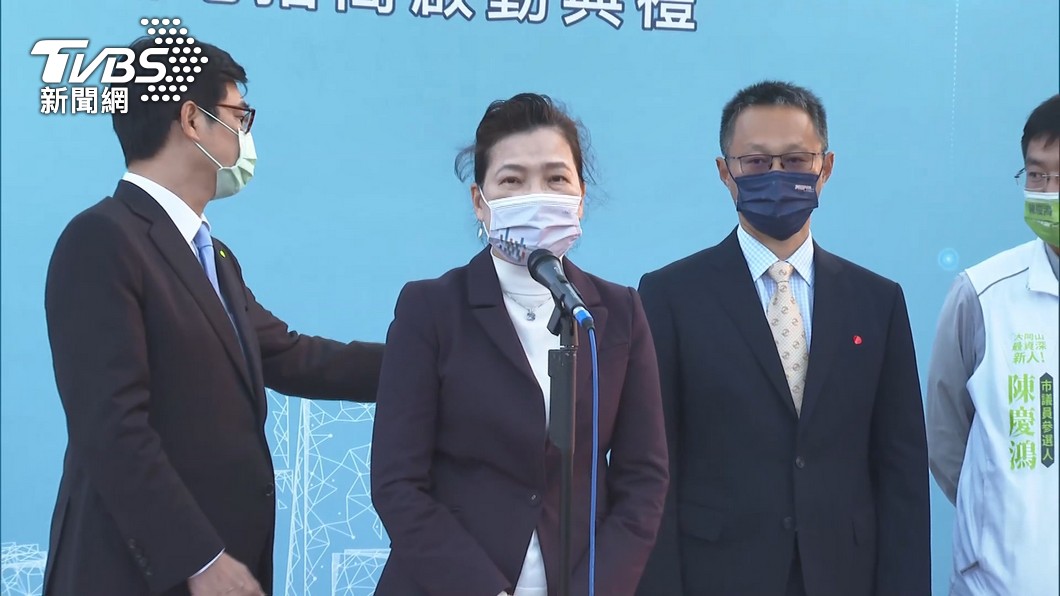 王美花公布商務客鬆綁措施。(圖/TVBS)