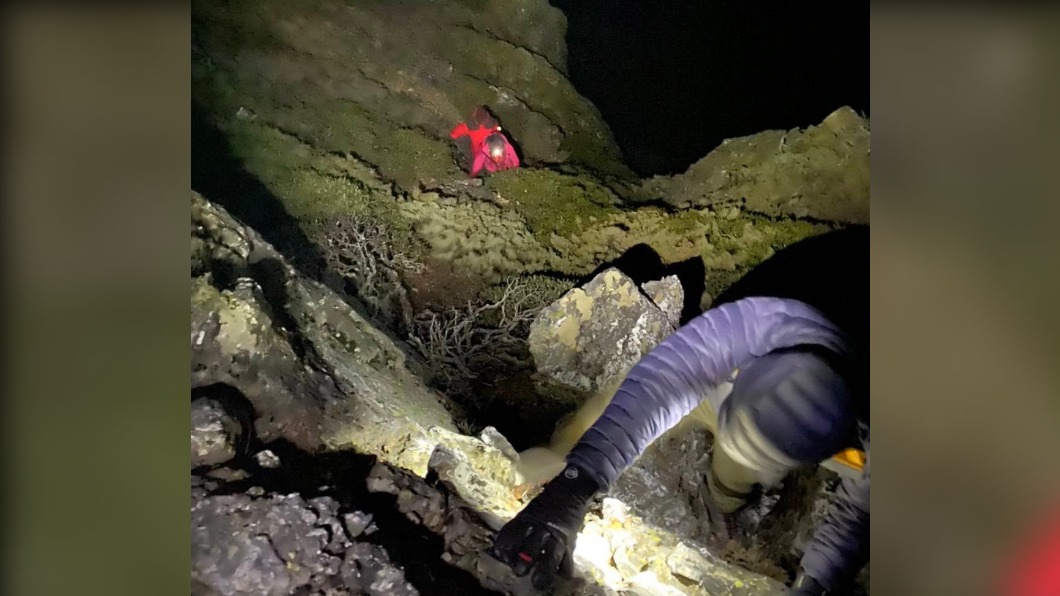 平安夜驚魂!女子登玉山迷路困懸崖 氣象站頂低溫救援