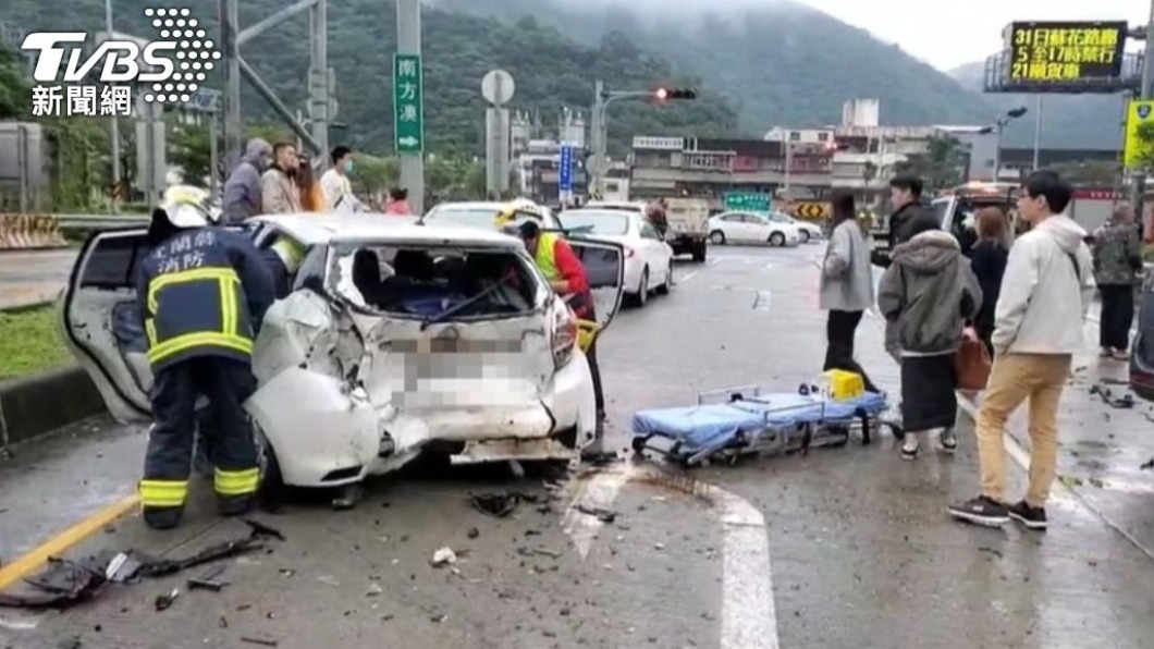 蘇花改追撞事故5車6人傷　午後恢復通行