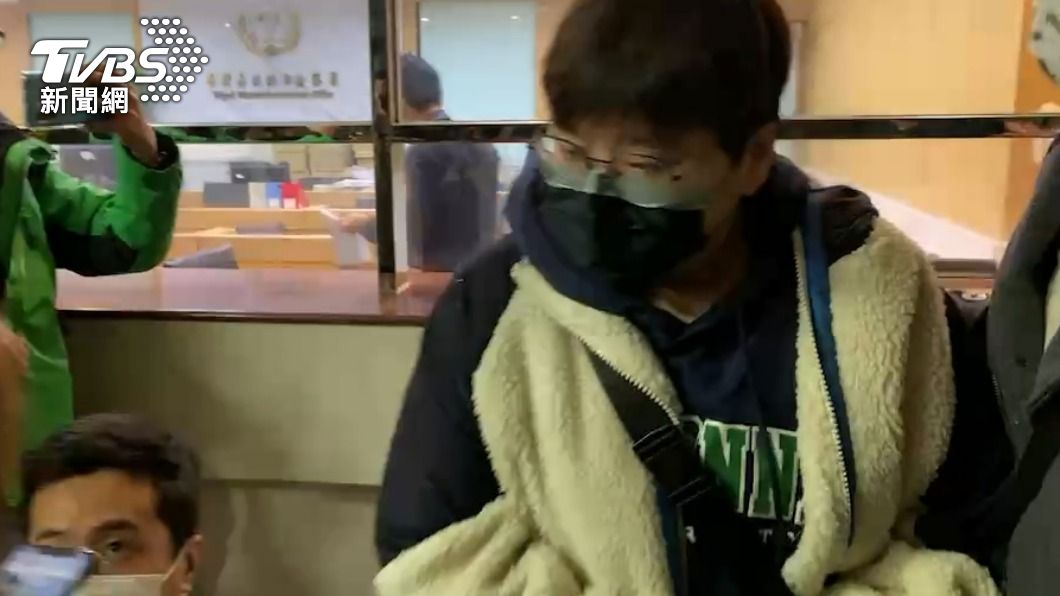 吳宗憲與Sandy吳姍儒派助理幫忙辦保。(圖/TVBS)