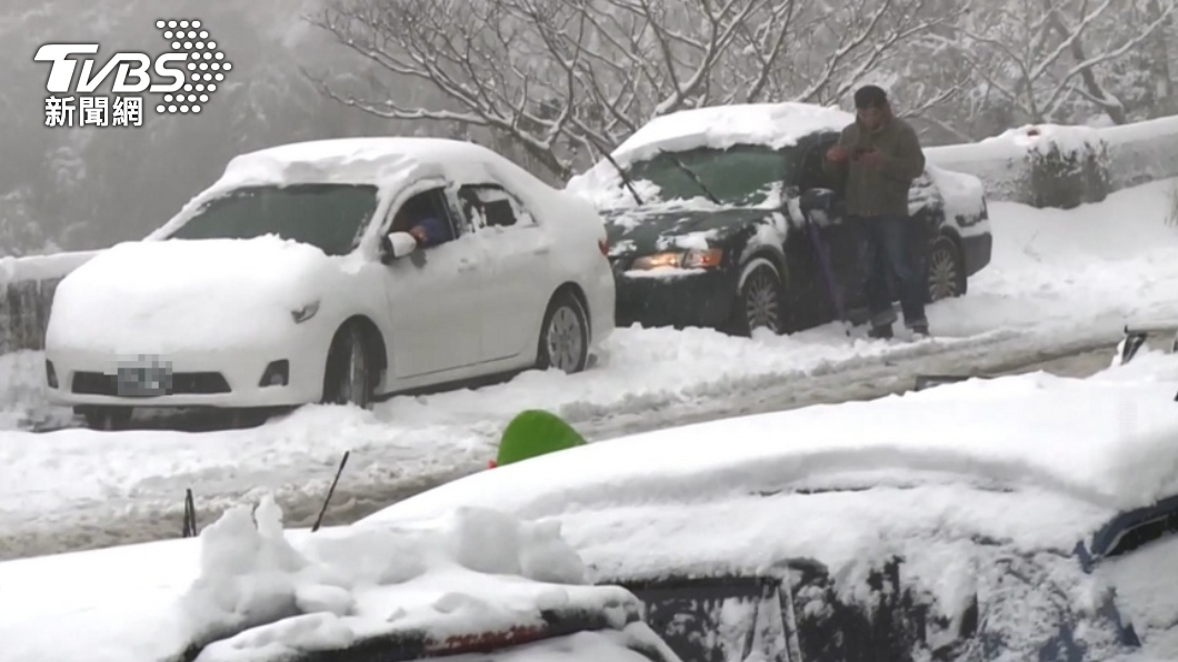 2016霸王級寒流多冷?半個台灣下雪 他驚1幕:人生首次看到