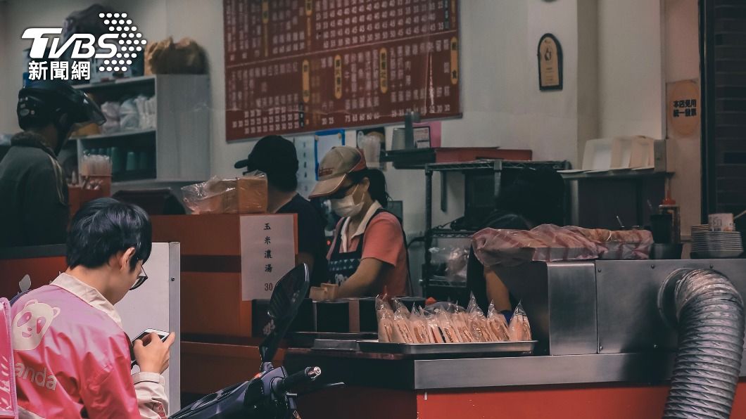 早餐店針對吐司邊有不同妙用。(示意圖,非當事店家/shutterstock達志影像)