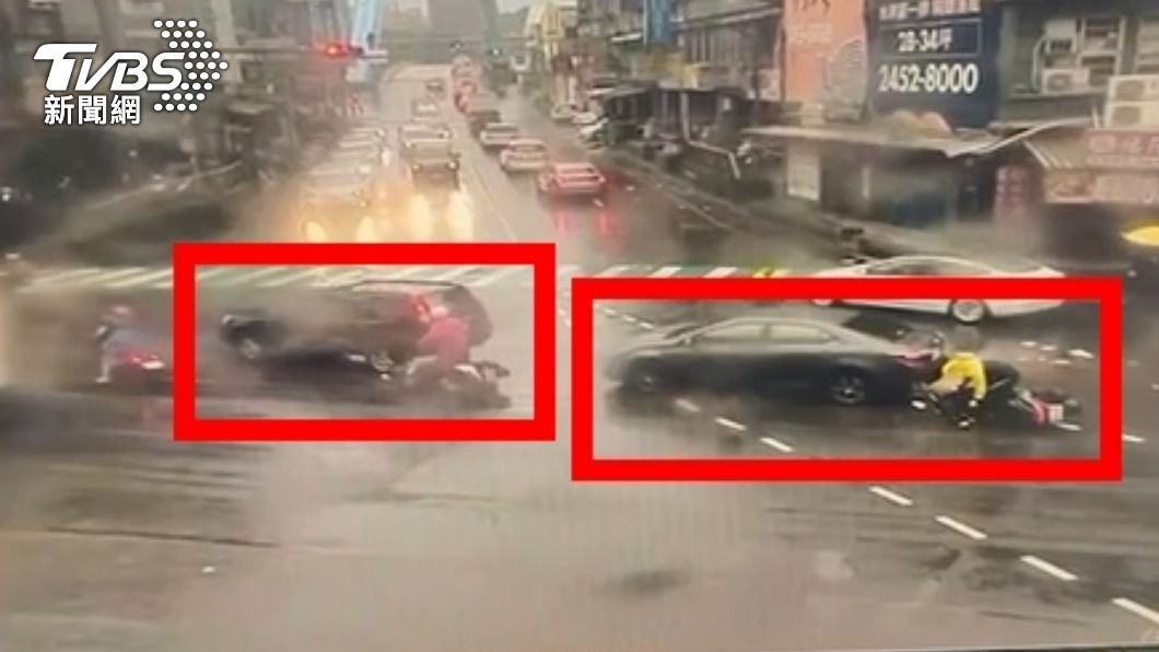 前方機車追撞!汽車急煞「還好沒撞上」下一秒卻也GG