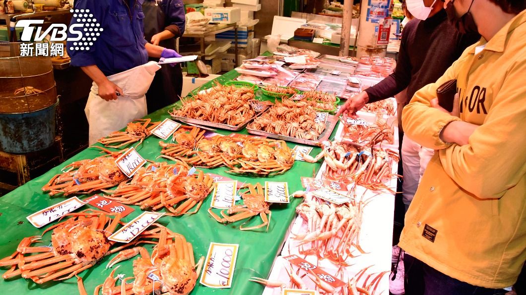 日本新年難過！北海道赤潮讓魚類死光　有錢也吃不到海膽