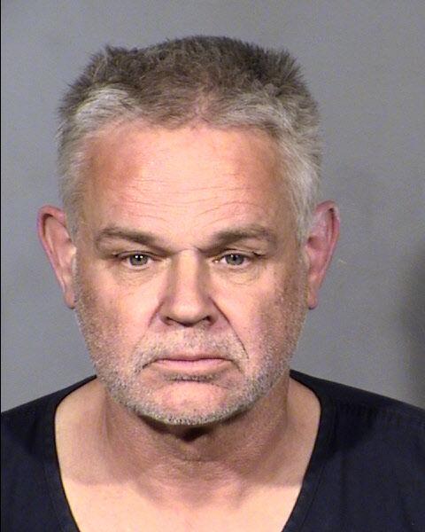 57歲的通緝犯霍蘭德除了之前的指控外,現在還面臨謀殺罪名。(圖/翻攝自 LVMPD 推特 @LVMPD)