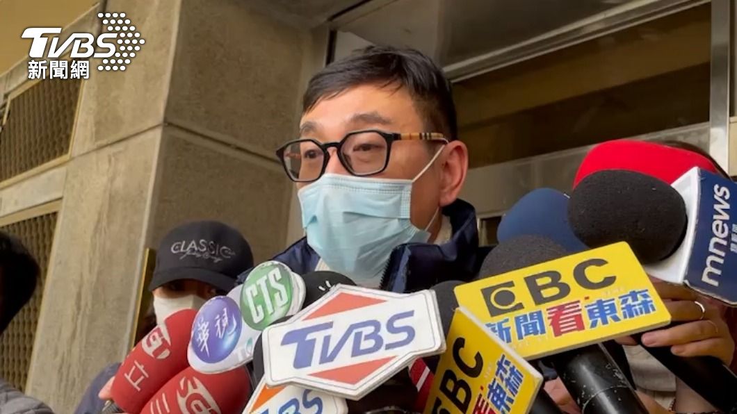 宋少卿在新北檢道歉。(圖/TVBS)