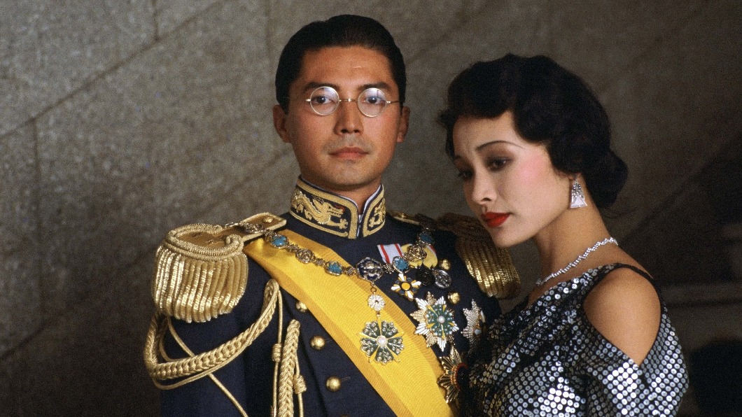 《末代皇帝》中的演員尊龍、陳冲。(圖/甲上提供)