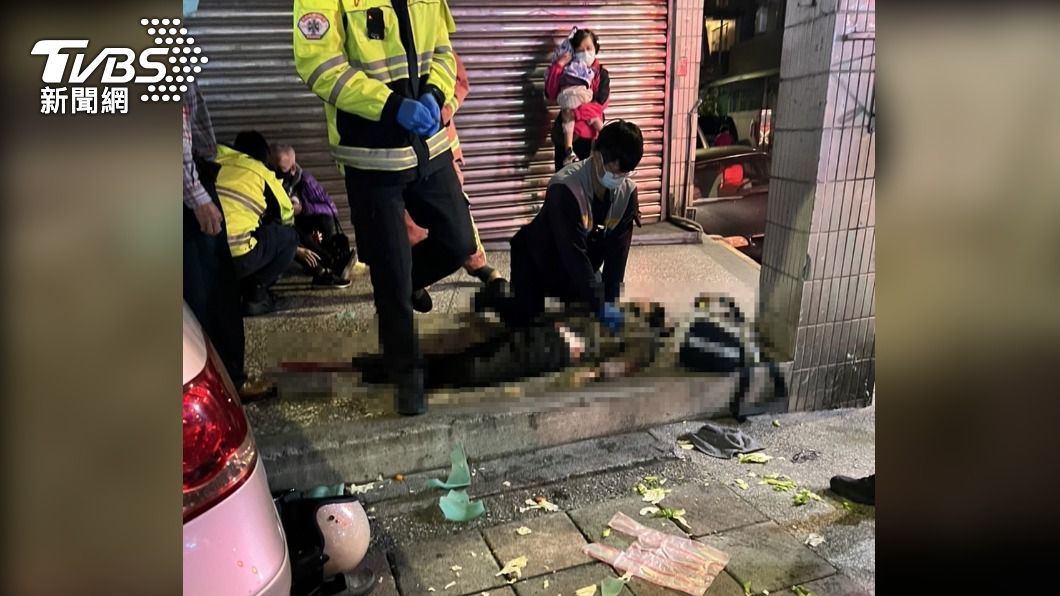 救護人員到場急救。(圖/民眾提供)