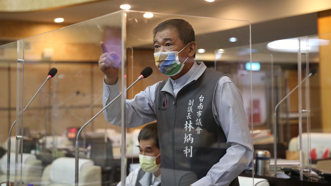 台南副議長林炳利涉詐助理費2700萬　1聲押2交保