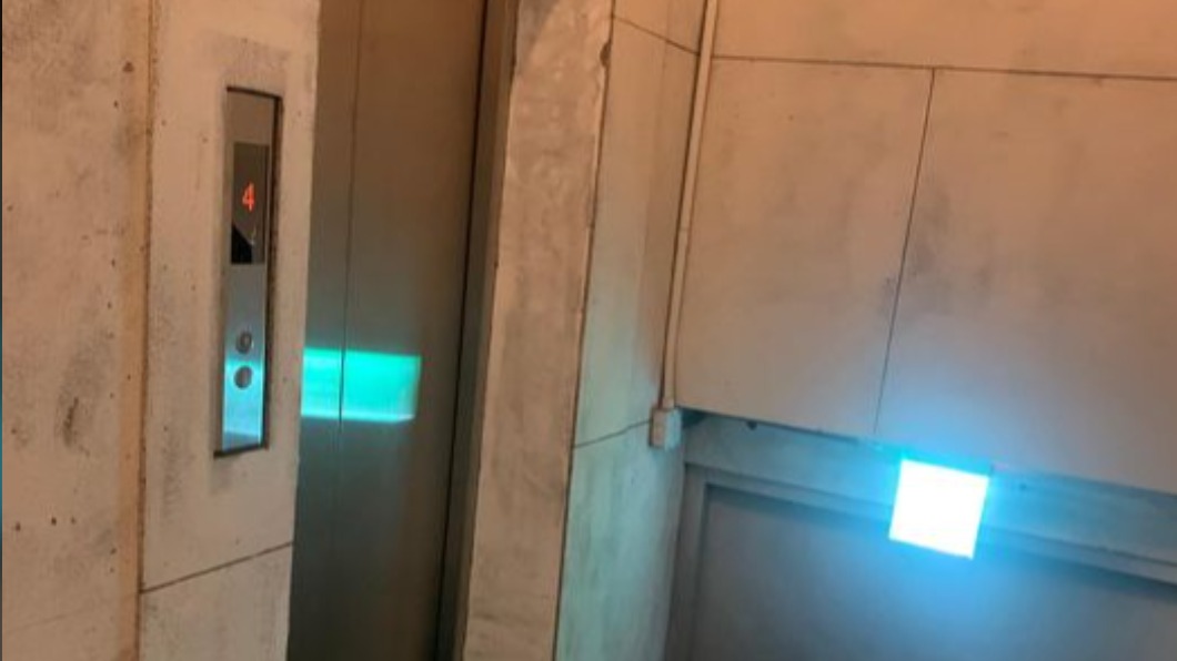 逃生門變往生門? 住飯店驚見「通往天國的電梯」