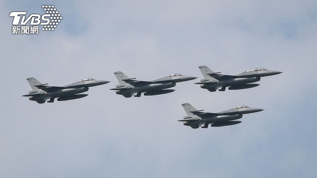 嚇！F-16V飛行訓練音爆　震碎嘉義10多戶民宅玻璃