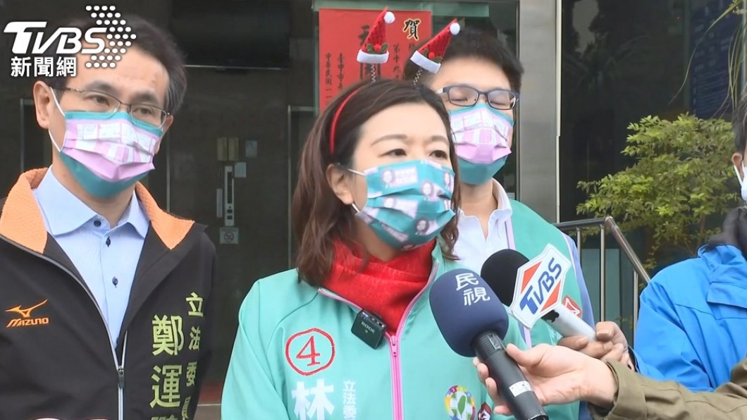 壓迫勞工、不開會卻領通告費 藍批林靜儀白袍形象破滅