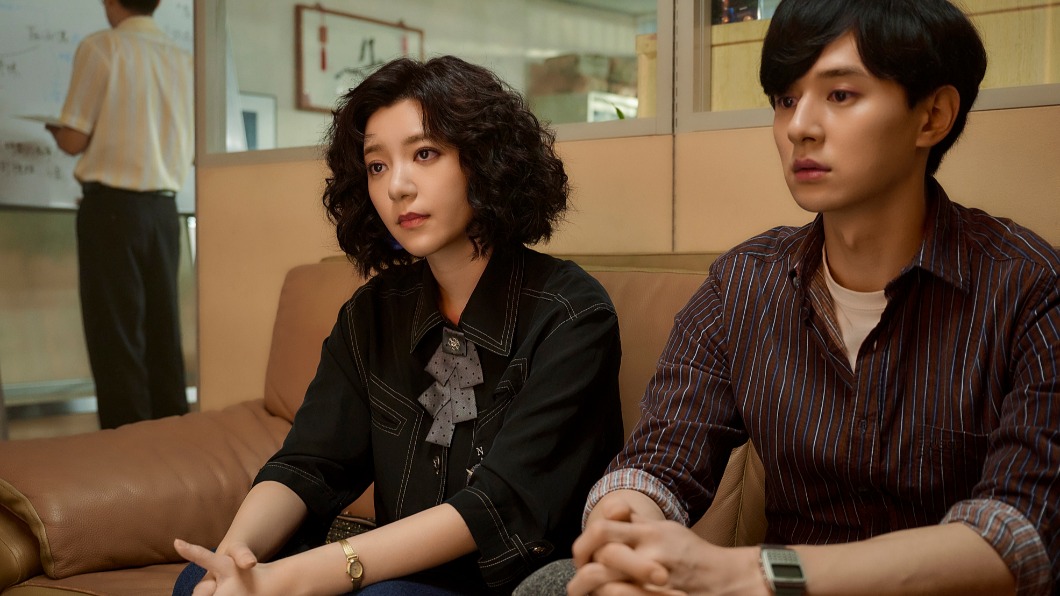 郭雪芙（圖左）在《華燈初上》第二部黑化。（圖／Netflix、百聿數碼提供）