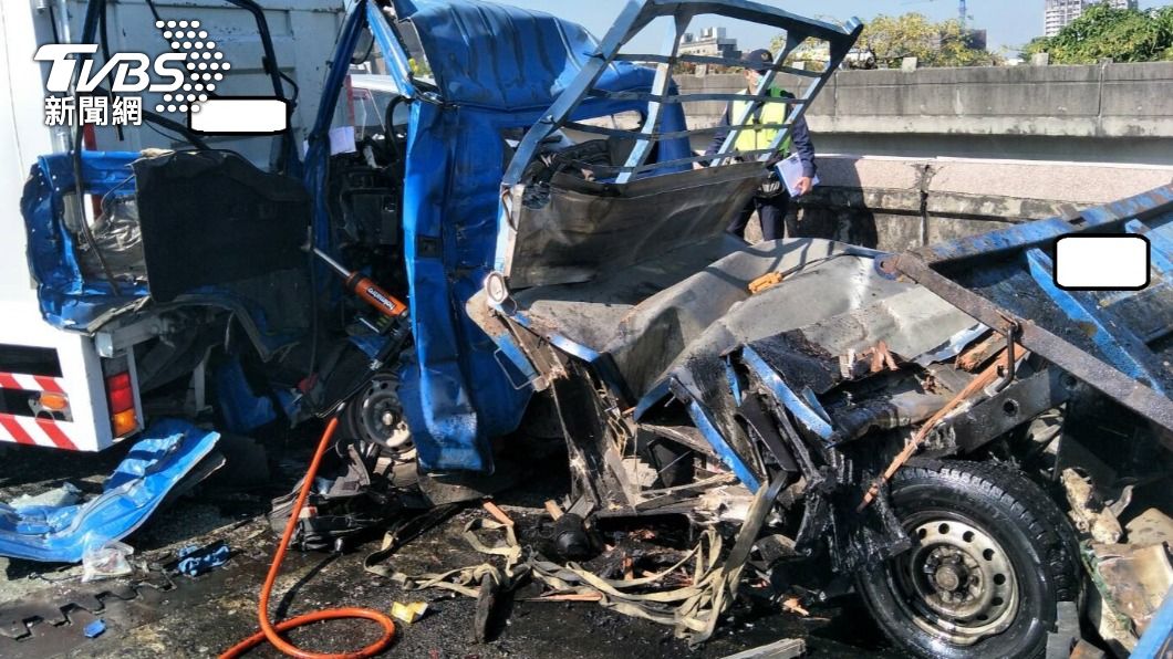 最新慘「撞」曝光!國道1號10車追撞 釀1死3傷