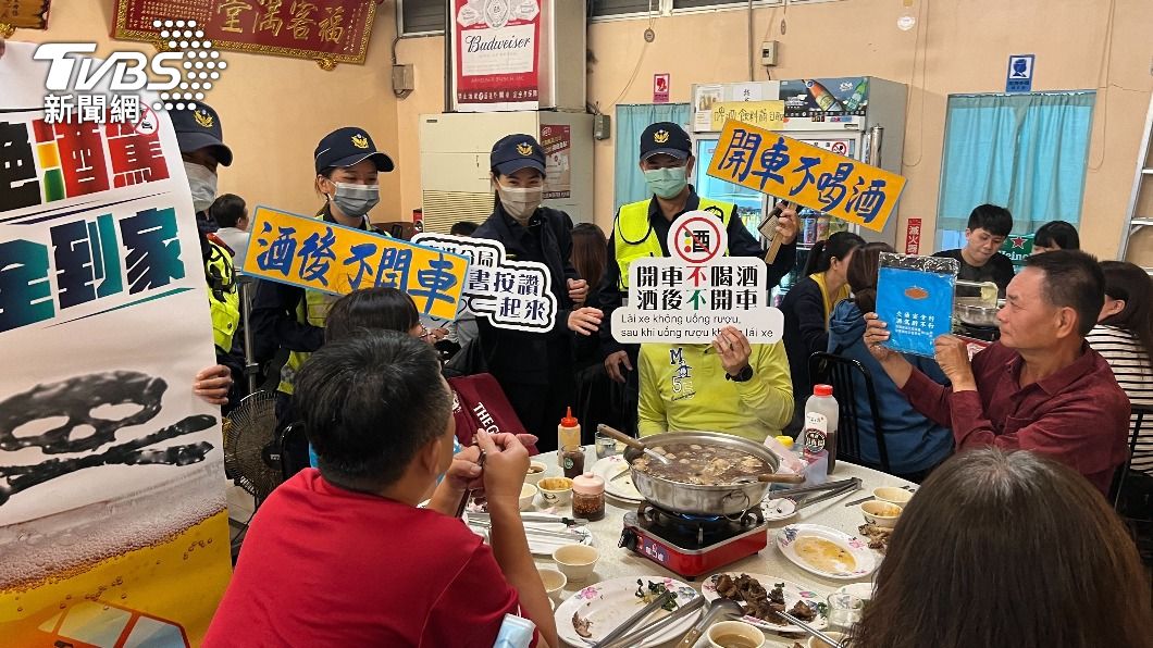 屏警出大招遏止酒駕！　勸說牌逐桌提醒、村里廣播宣導