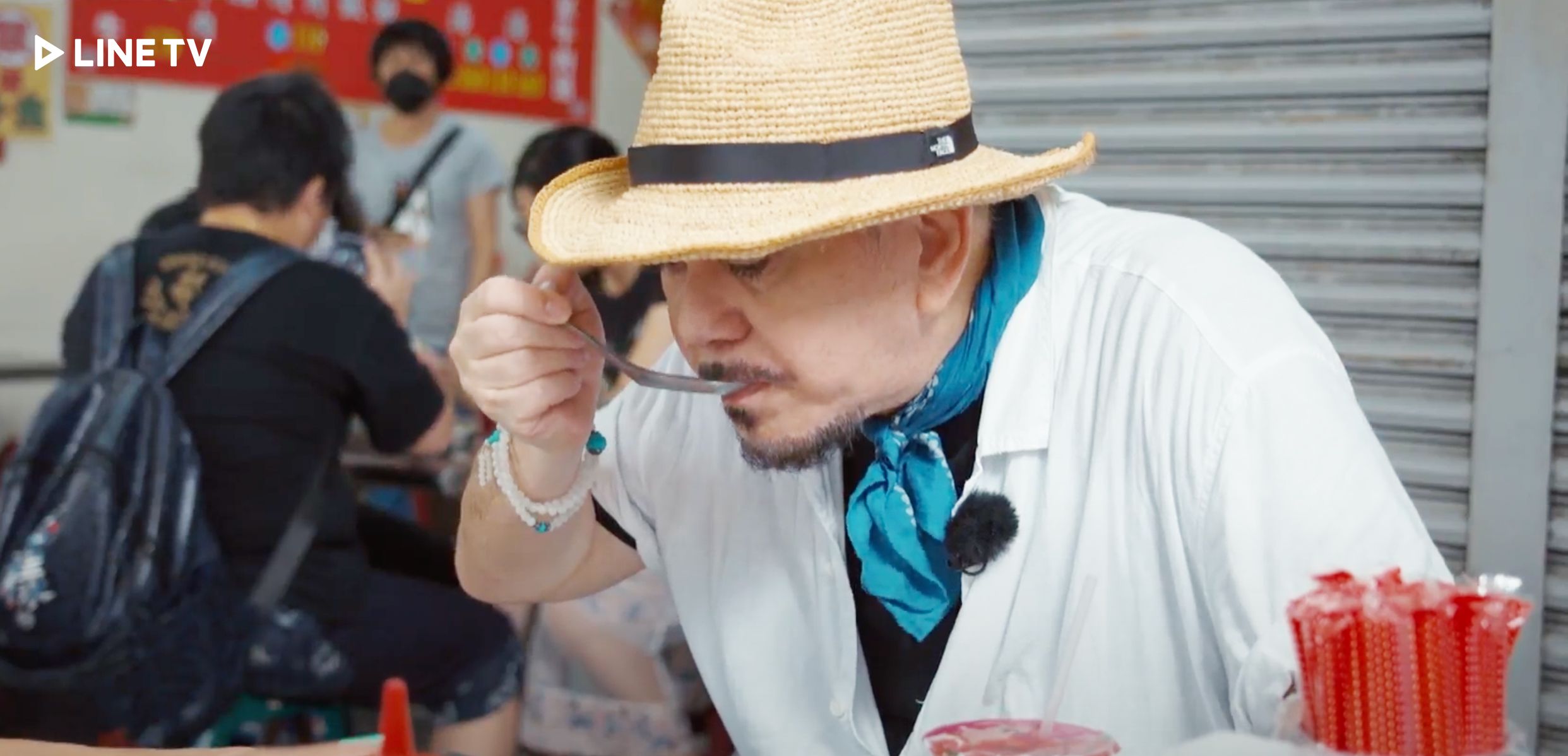 黃秋生相當喜愛台南的牛肉湯。(圖/LINE TV提供)