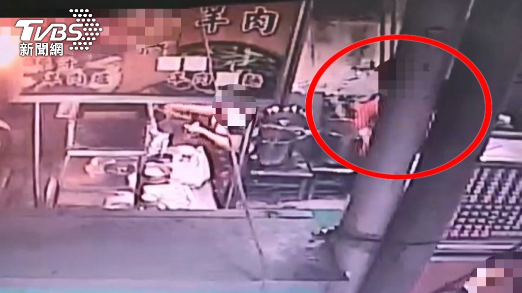 柯女曾至自強夜市某羊肉店偷錢。（圖／TVBS資料畫面）