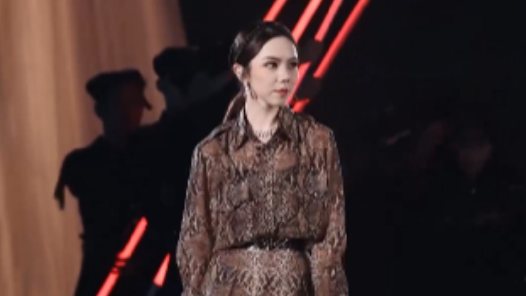 鐵肺女王鄧紫棋 2022再登江蘇跨年演唱會