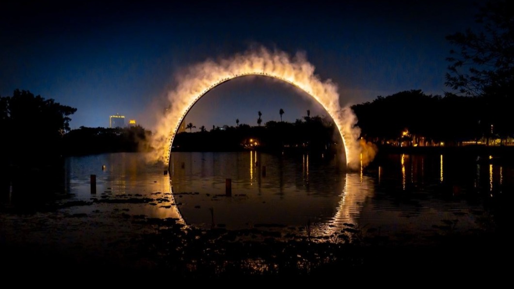 「Eclipse月食」是Arc ZERO 系列中的首件長久設置於高雄的藝術作品。（圖／高雄旅遊官網）