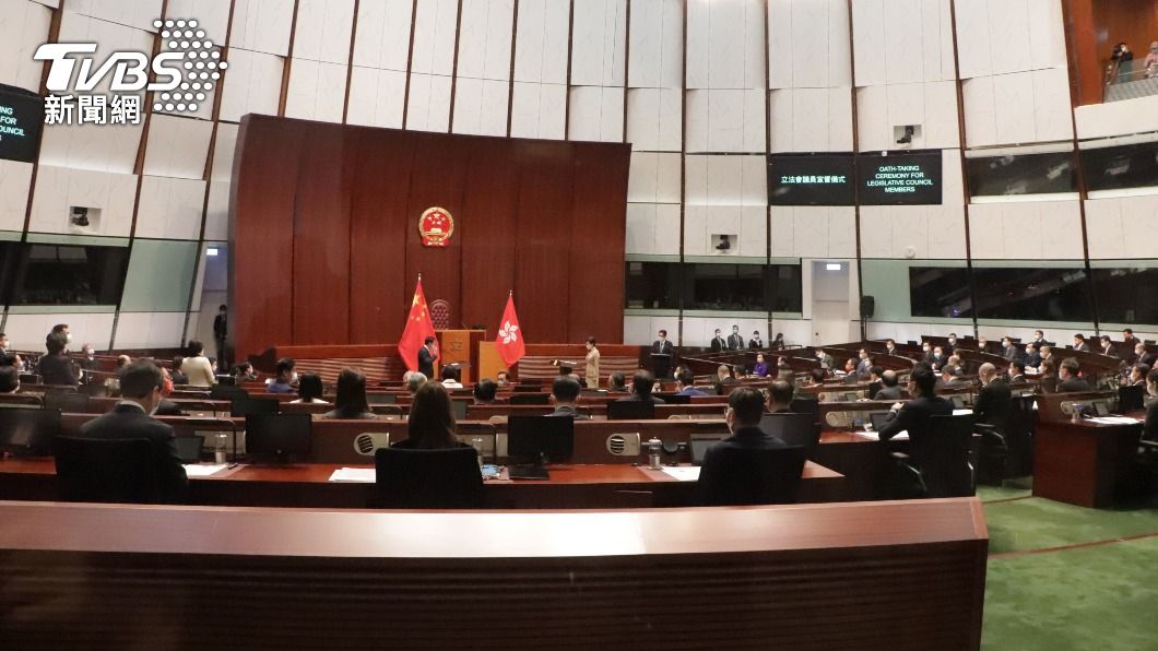 愛國者治港時代!港立法會議員宣誓 首次由特首監誓