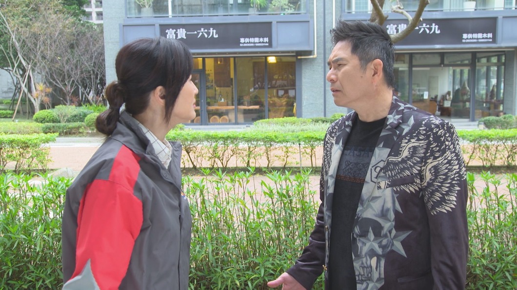 當年對舊愛不告而別！洪都拉斯「鞠躬懺悔」獲讚真男人