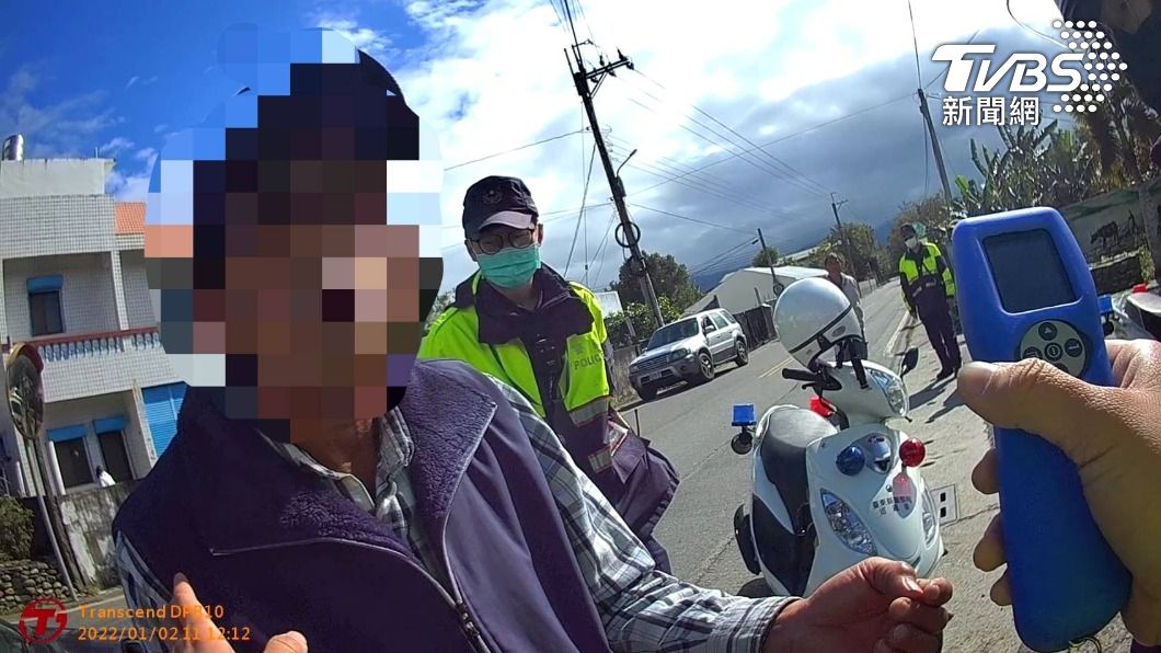 你喝酒不准走!酒駕男被抓包一路逃 騎士狂追15公里