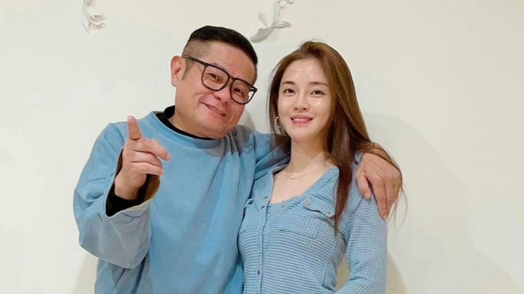 許效舜自爆擔心克制不住與嫩妻產生愛的火花。（圖／翻攝自許效舜臉書）