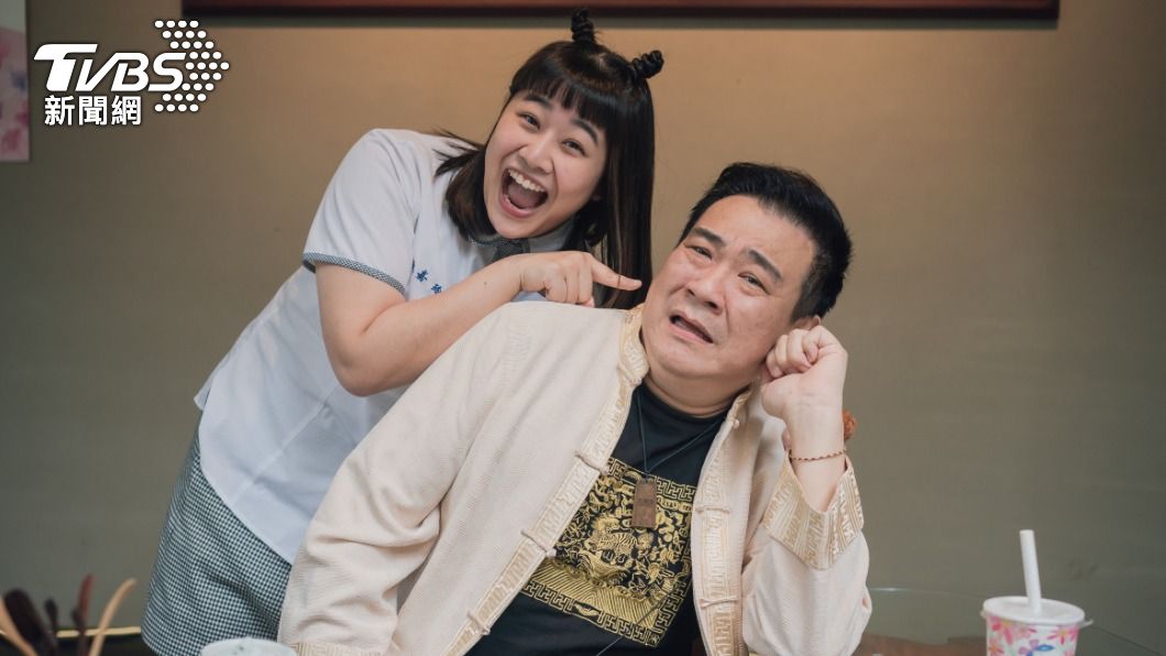 白雲自認一家在劇中是搞笑擔當。（圖／TVBS）