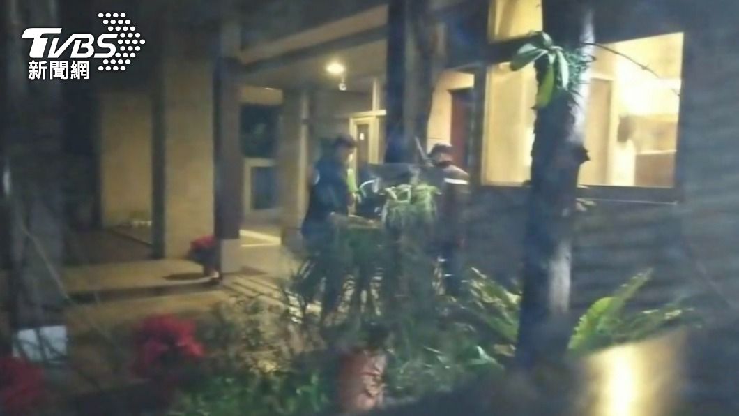 2男1女相約吃宵夜 「玩遊戲」突揮刀濺血全掛彩