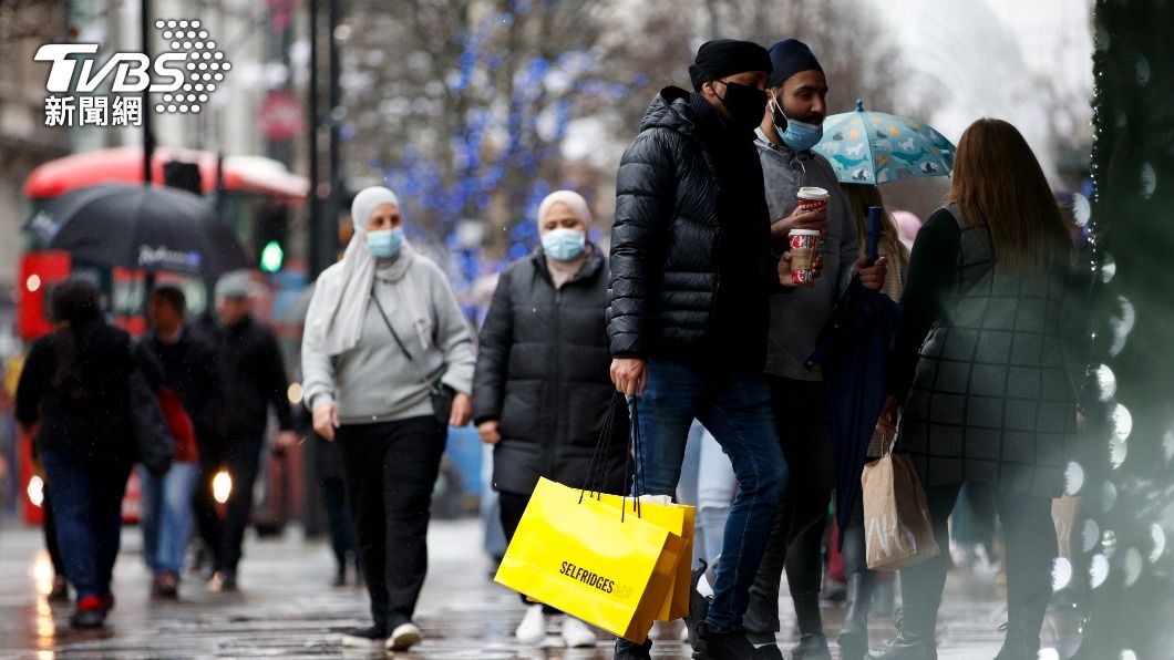 英國推進「與病毒共存」 最快1月底解除防疫限制